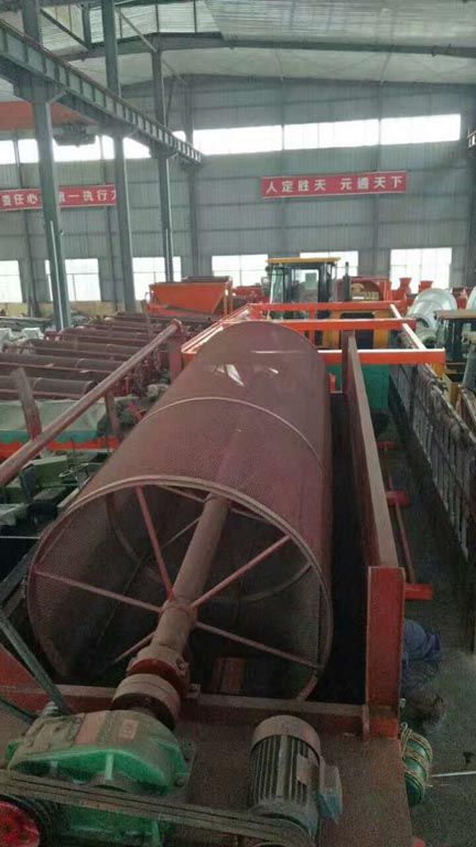 人元生物有機肥設(shè)備裝車組圖